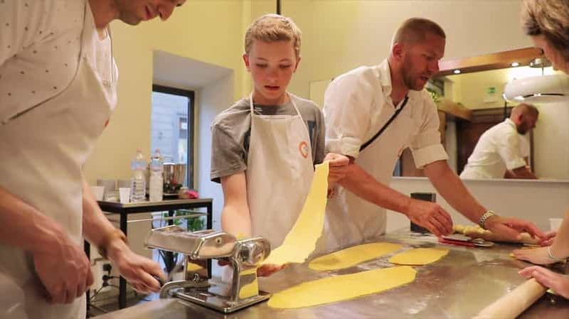 Billet Florence : Cours de cuisine sur les pâtes et les desserts avec boissons