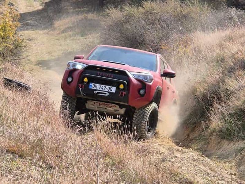 Tbilissi : aventure en Jeep tout-terrain avec vue sur la ville (demi-journée)