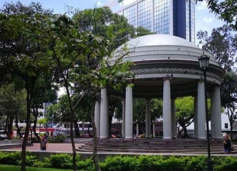 San Jose: Highlights Walking Tour With A Guide