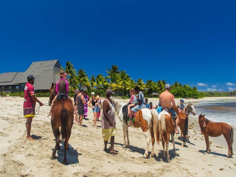 Excursion à la plage de Natadola avec piscine de boue Tifajek et source chaude