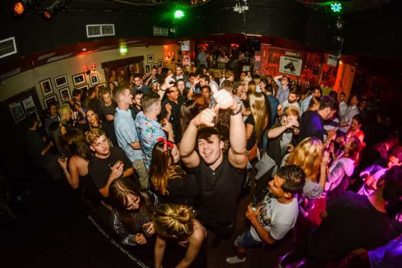 Dublin : La tournée des bars de la Saint-Sylvestre 2024 !