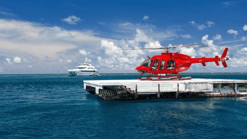 Cairns : Croisière sur la Grande Barrière de Corail et vol panoramique en hélicoptère
