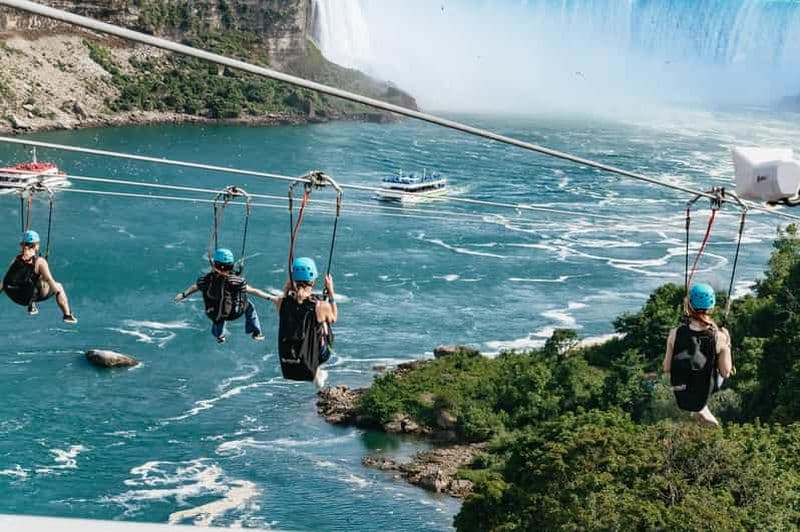 Billet Chutes du Niagara, Canada : Faites de la tyrolienne jusqu'aux chutes
