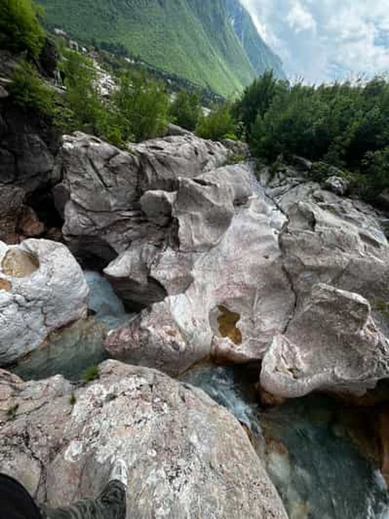 Shkodër : randonnée vers la cascade de Grunas dans le parc national de Theth