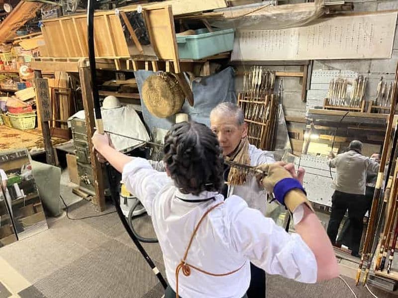 Kyoto : Atelier de tir à l'arc japonais avec un instructeur expérimenté