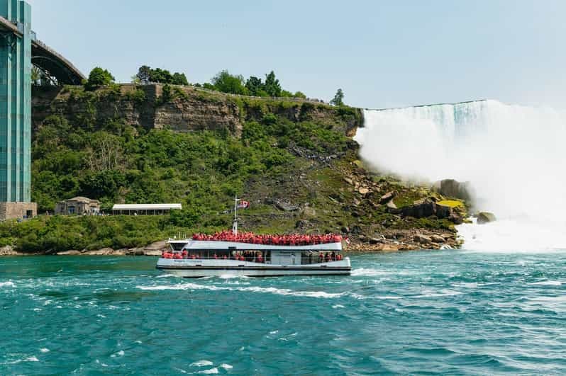 Au départ de Toronto : Chutes du Niagara + vignoble, croisière et option déjeuner