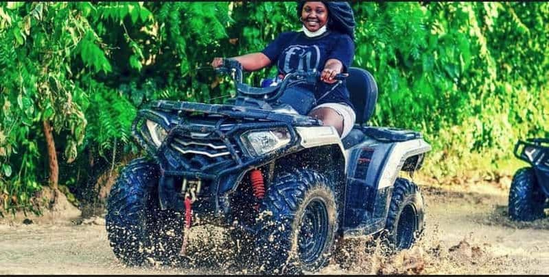 Visite d'une demi-journée en quad à Punta Cana : Découvrez le cénote et la plage de Macao