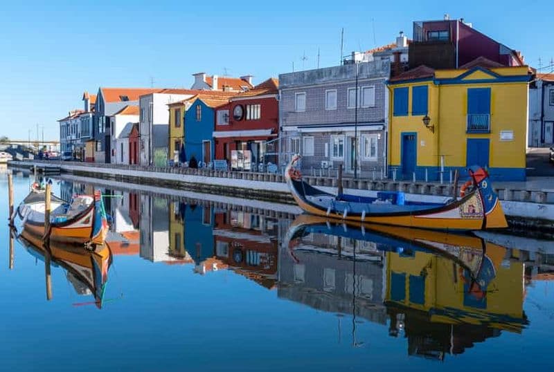 De Porto: excursion privée d'une journée à Aveiro et Coimbra et croisière en bateau