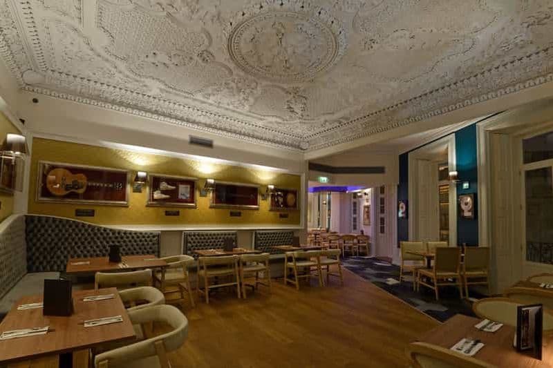 Billet Porto : le Hard Rock Cafe fait la coupe-file avec un menu fixe