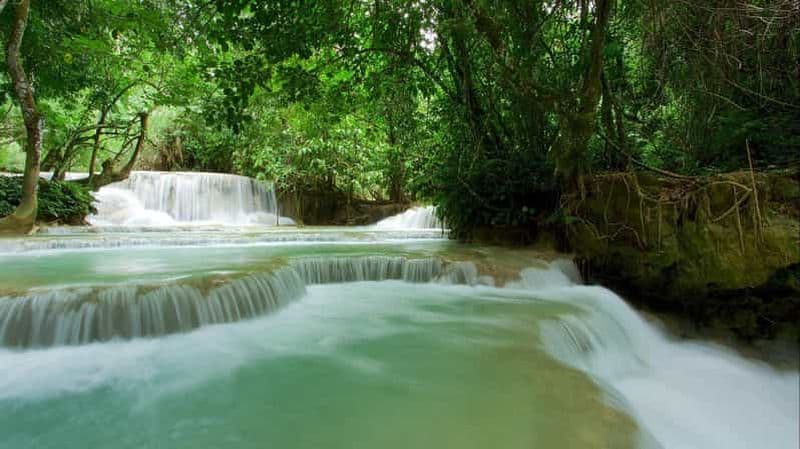 Luang Prabang : Promenade à vélo à Kuang Si et croisière en bateau à longue queue
