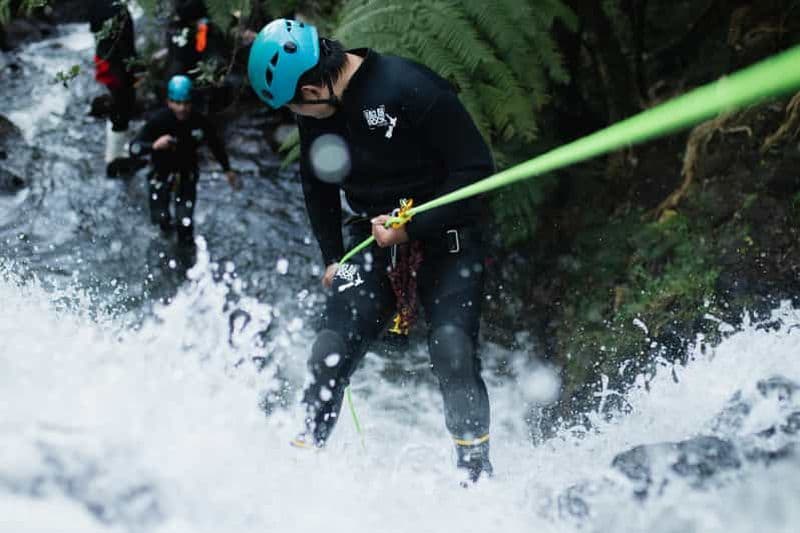 Billet Raglan : Canyoning de Karioi