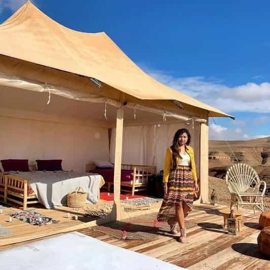 Billet Balade en quad et à dos de chameau avec vue sur le coucher de soleil et dîner-spectacle