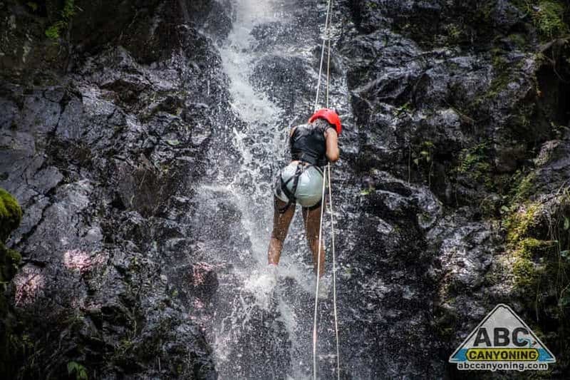 Depuis La Fortuna : Canyoning et descente de cascades en rappel à Arenal
