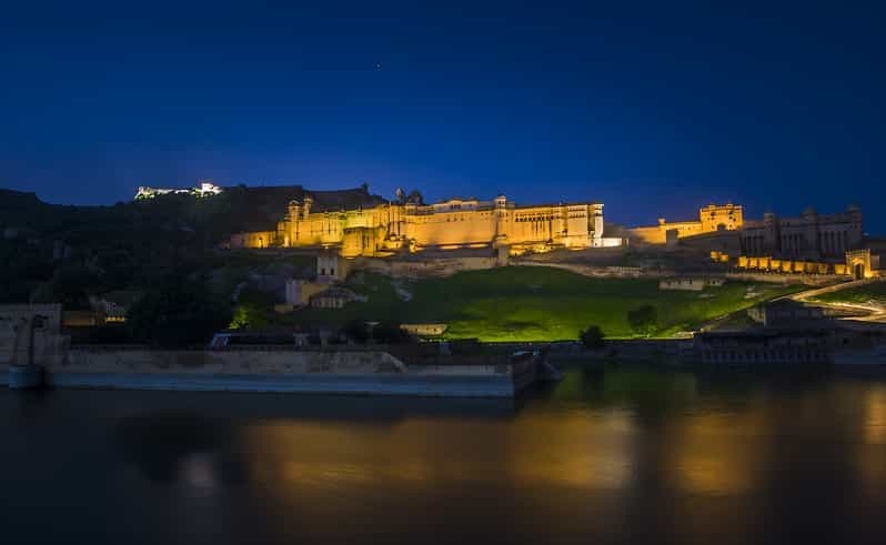 Jaipur : Spectacle son et lumière du Fort d'Amber avec dîner