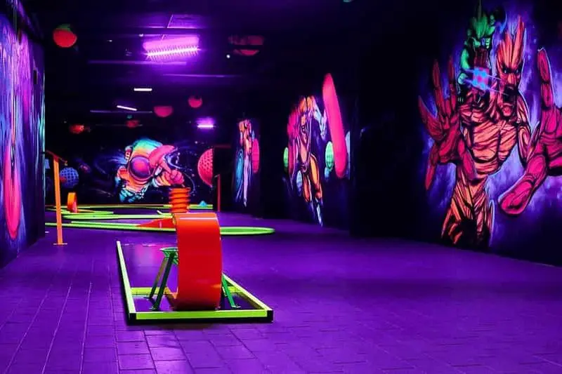 Billet Innsbruck : Mini golf en 3D avec effets de lumière éblouissants