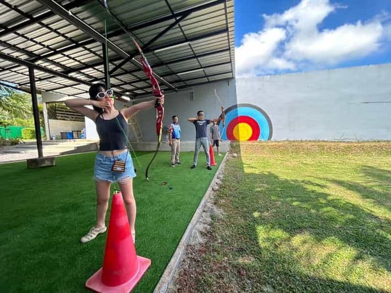 Aventure en quad (30 min) et tir à l'arc (30 min)