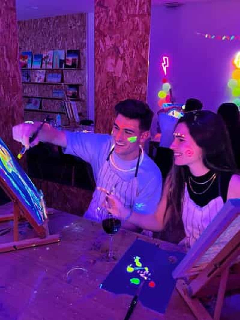 Billet Valence : Cours de peinture et de dégustation à l'Académie Wine Gogh Glow