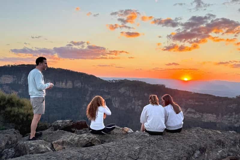 Billet Sydney : excursion dans les Blue Mountains, à la découverte des kangourous, de la nature sauvage et du coucher de soleil