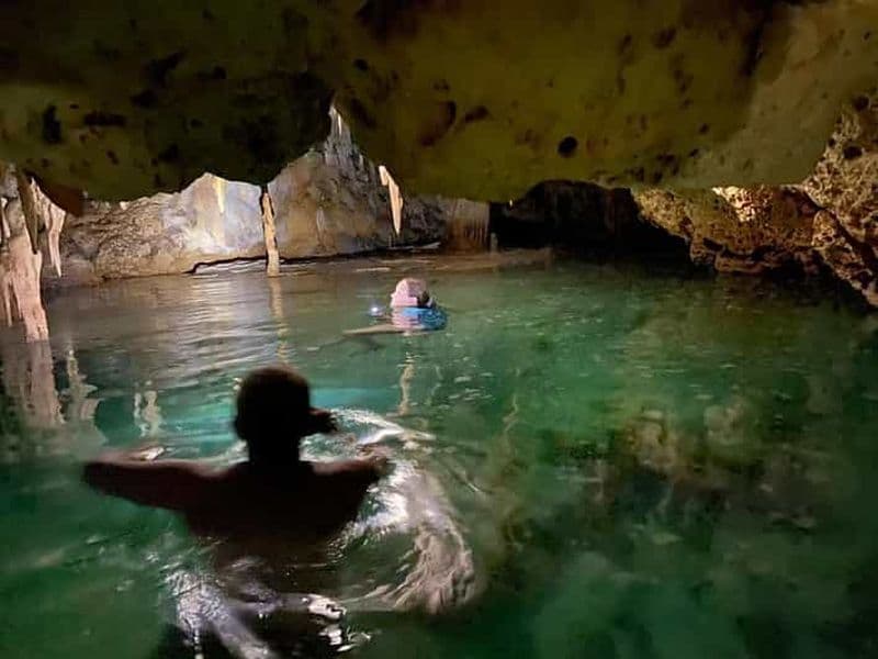 CaveTour : Escalade et plongée en apnée dans les joyaux cachés de Bonaire