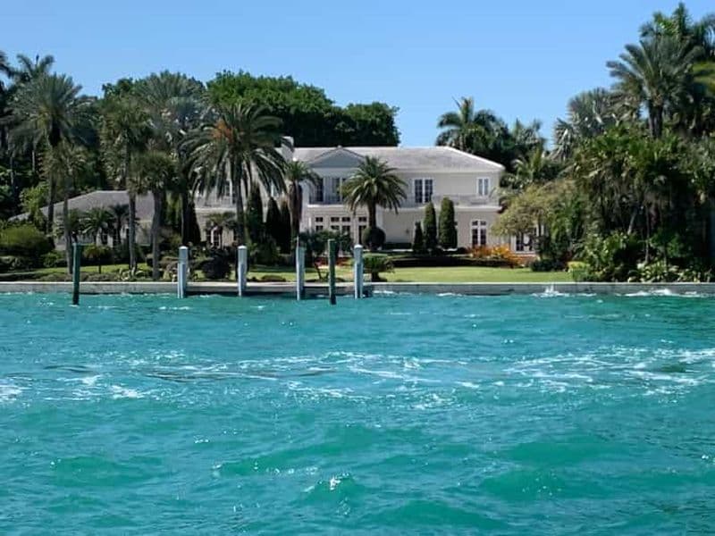 Bateau-taxi à arrêts multiples à Miami et Miami Beach