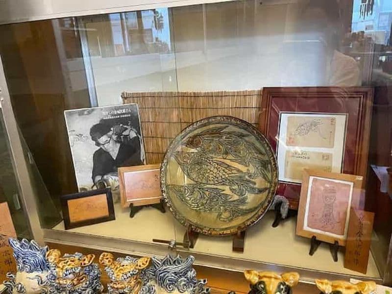 Naha à pied : une visite à pied à travers l'histoire et la vie insulaire