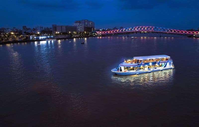 Ahmedabad : visite d'une demi-journée avec croisière fluviale et repas
