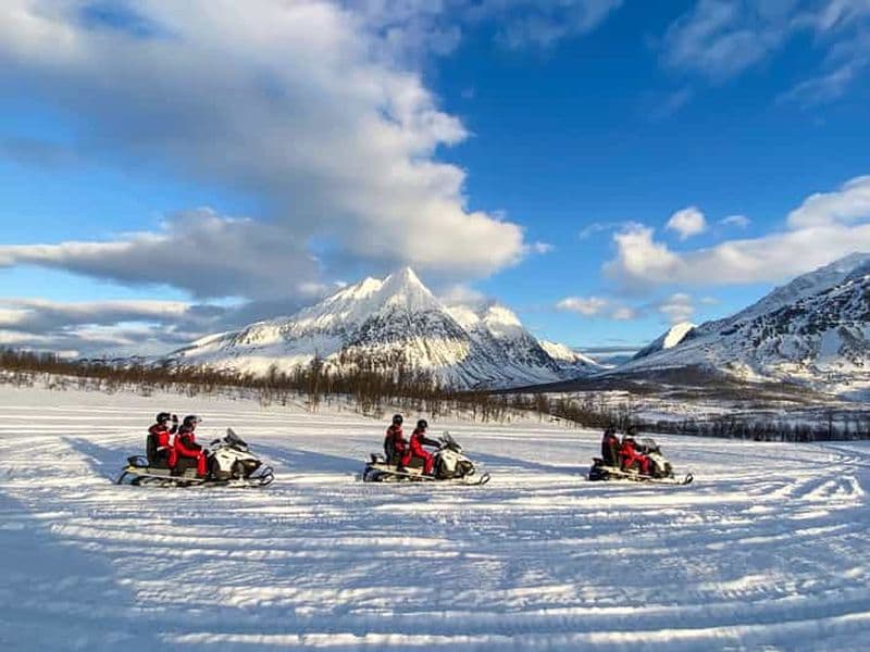 Billet Depuis Tromsø : Safari en motoneige dans les Alpes de Lyngen
