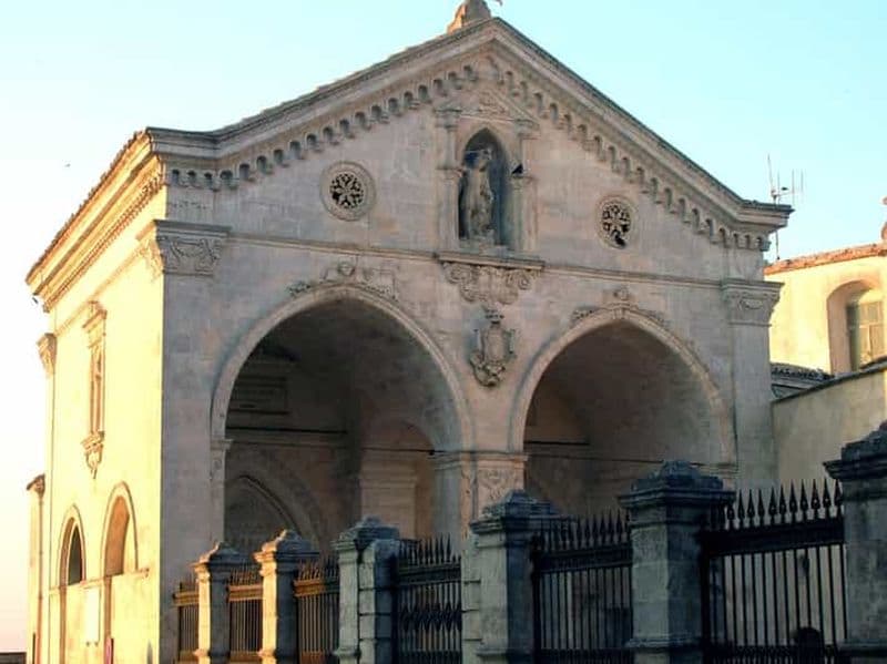 De S. Giovanni Rotondo : visite privée de Monte sant'Angelo