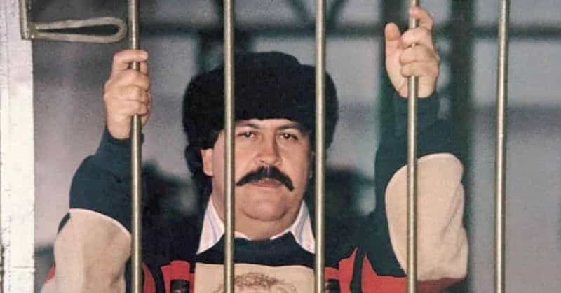 Medellín : Visite sur les traces de Pablo Escobar - Histoire, bière et entrée au musée