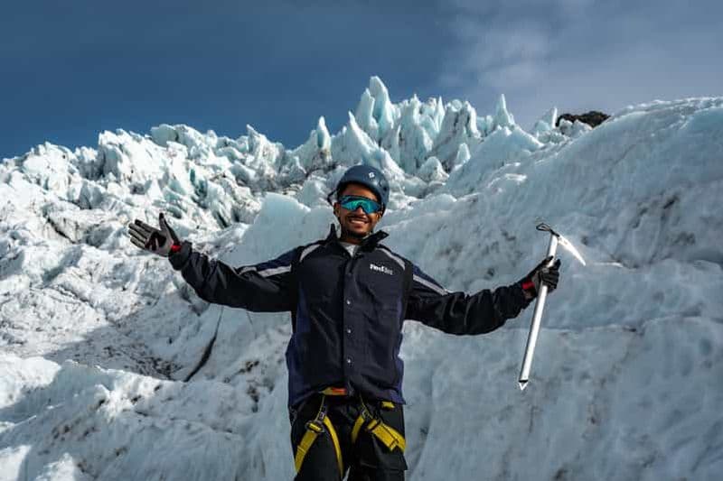 Skaftafell : Randonnée en petit groupe sur le glacier Vatnajökull (modérée)