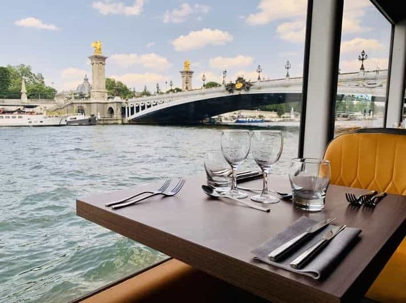 Paris : Dîner-croisière bistronomique sur la Seine