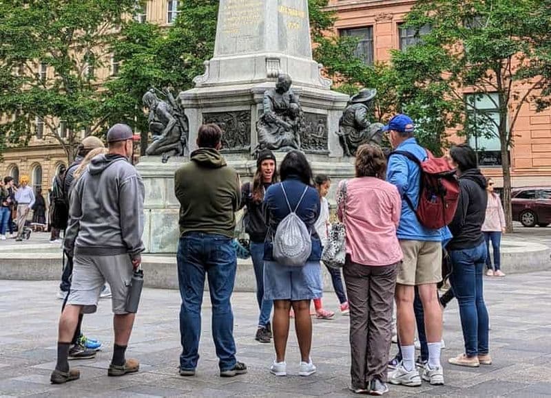 Montréal : Explorez le Vieux-Montréal visite en petit groupe à pied