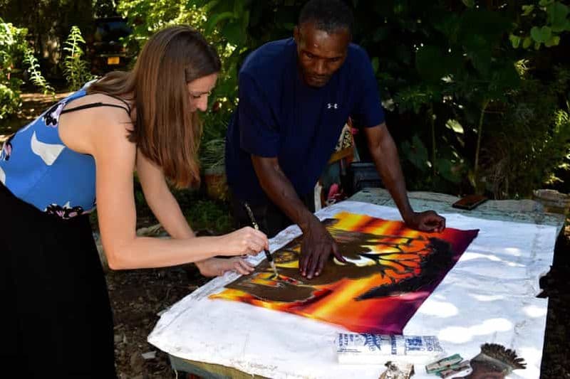 Billet Arusha : Leçon de peinture à la cire