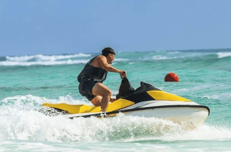 Doha : Explorez le littoral de Doha en jet ski en solo