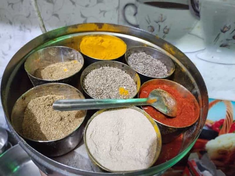 Billet Cours de cuisine à Varanasi avec Indu et Shobha