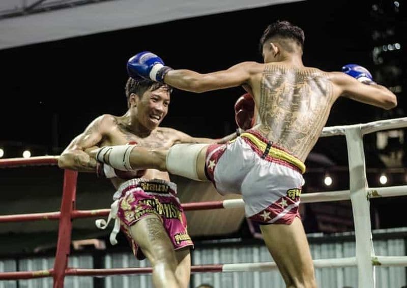 Billet Chiang Mai : Kalare Night Bazaar Stade de boxe Muay Thai