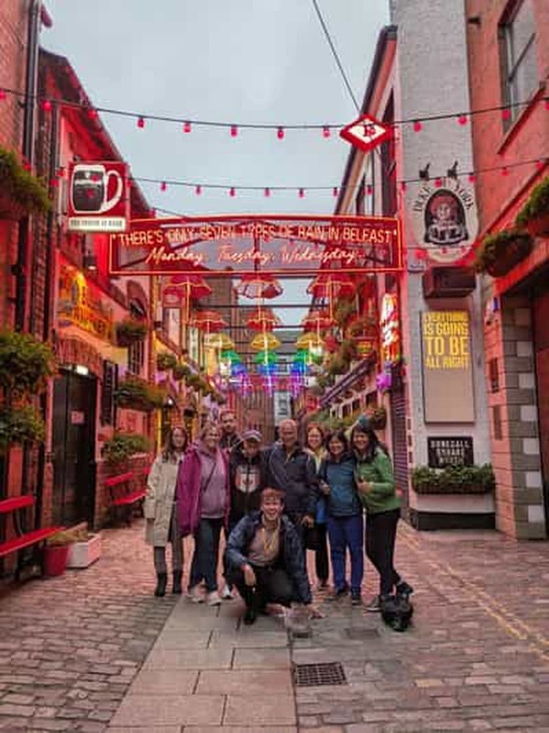 Billet Belfast : contes de Noël et haltes dans les tavernes