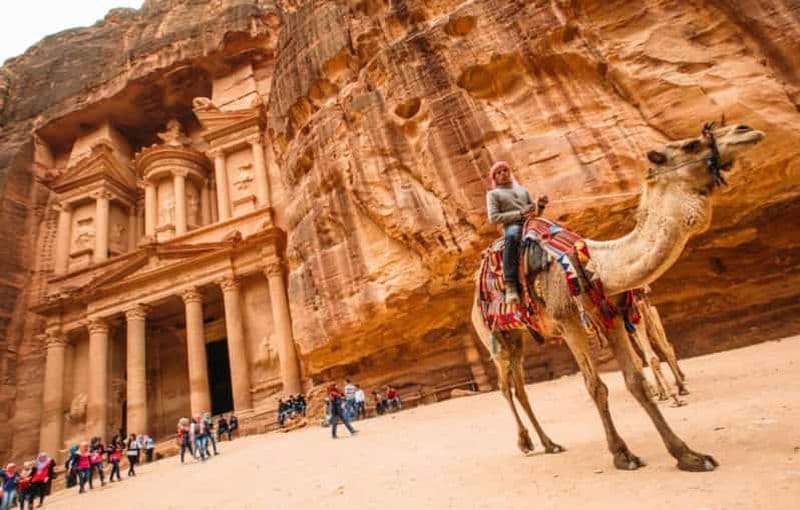 Billet Amman/Mer Morte : Excursion d'une journée à Pétra et Wadi Rum avec prise en charge à l'hôtel