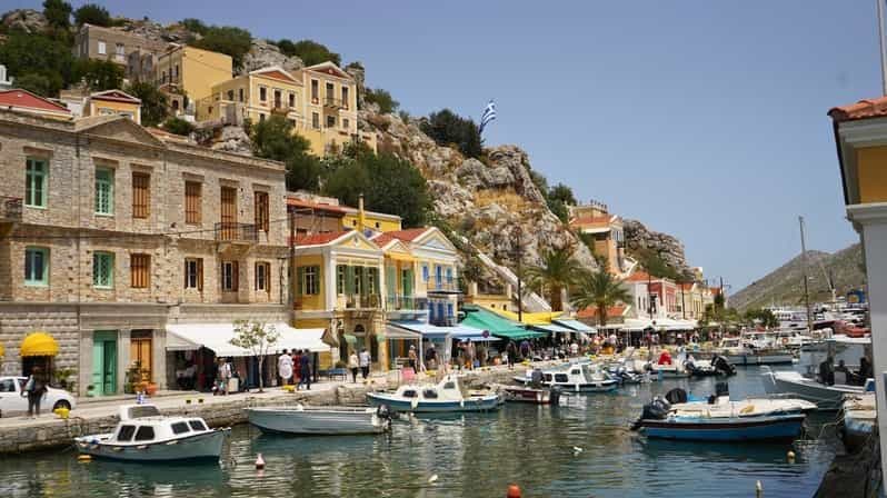 Billet Rhodes : Panormitis, baie de Saint-Georges et croisière en catamaran à Symi