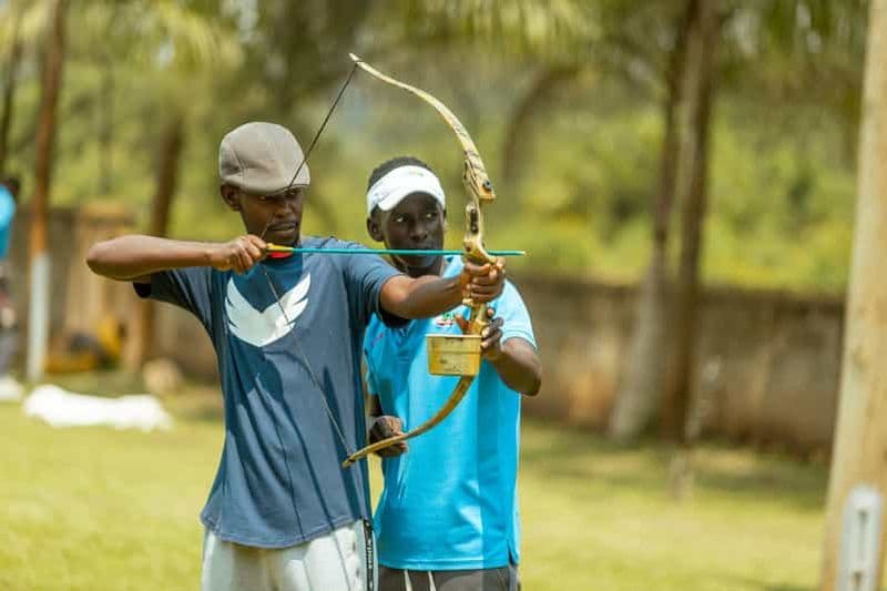 Busiika Ouganda : Expérience de tir à l'arc à l'Extreme Adventure Park