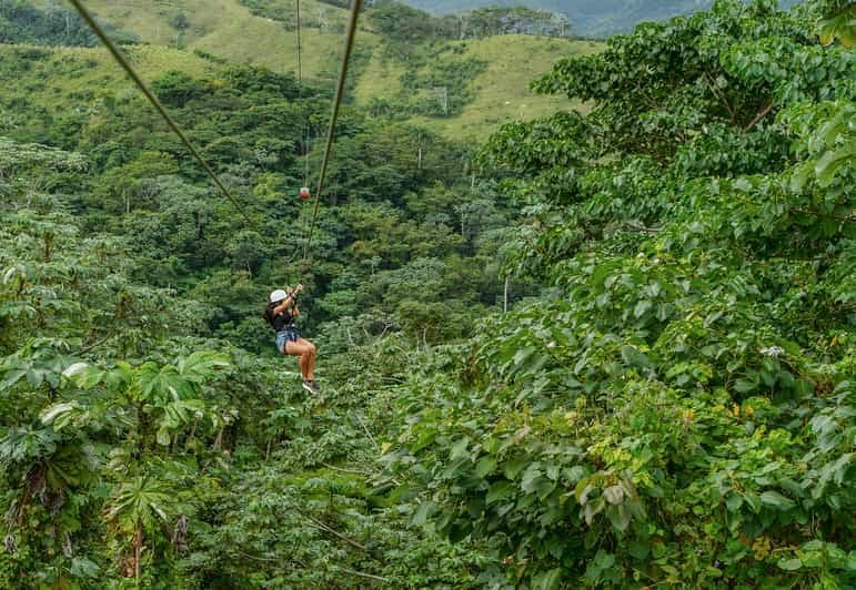 Punta Cana : Aventure en zipline, télésiège, buggy et balade à cheval