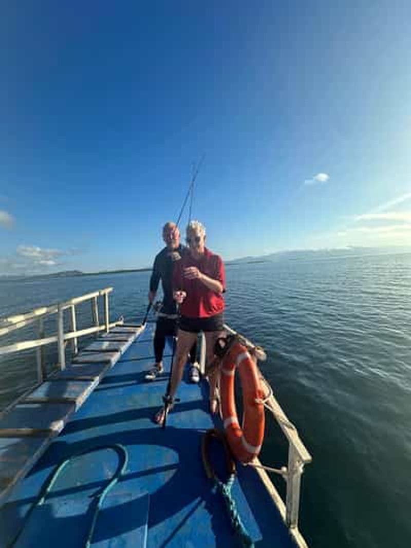 Puerto Princesa : Visite privée d'une jounée de pêche en bateau