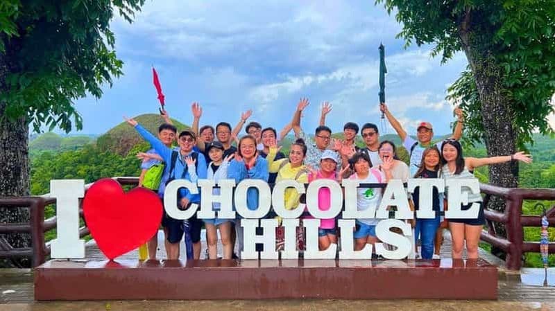 Visite de Bohol : les collines de chocolat, les tarsiers et la croisière fluviale sur la rivière Loboc