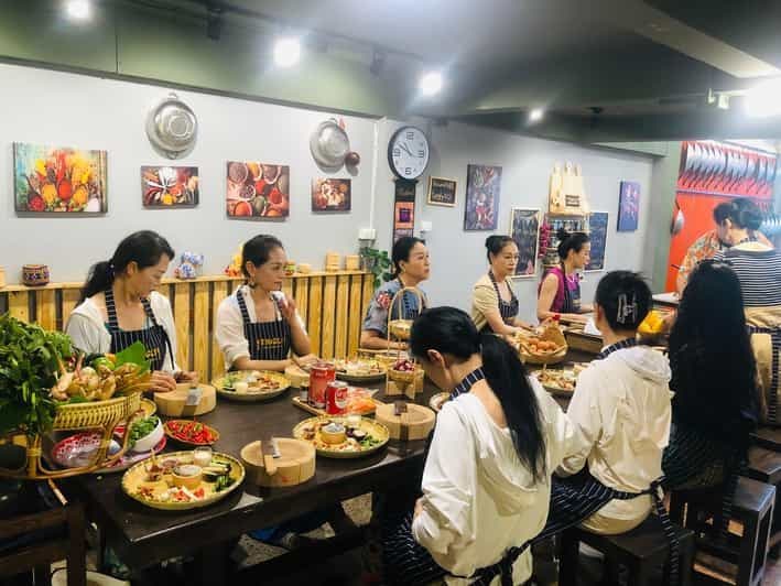 Billet Bangkok : Cours de cuisine d'une demi-journée à l'école de cuisine thaïlandaise Tingly