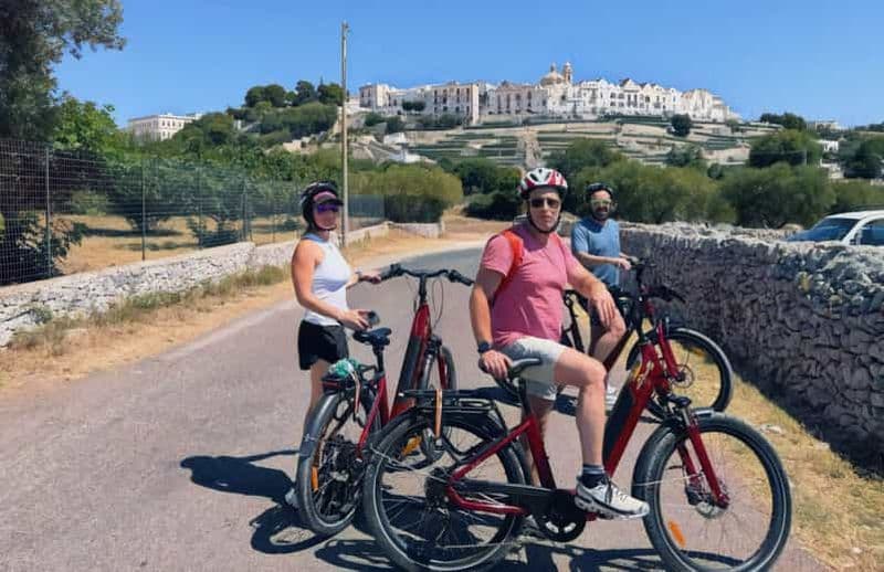 Alberobello : visite en vélo électrique à travers la campagne des trulli