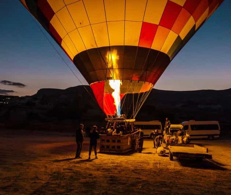 Wadi Rum : Vol en montgolfière au lever du soleil