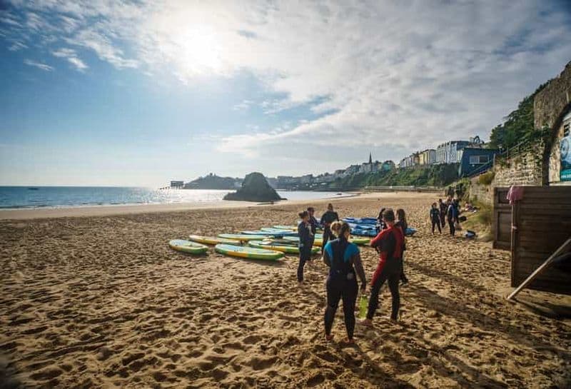 Billet Pembrokeshire : Planche à pagaie sur la plage de Tenby North