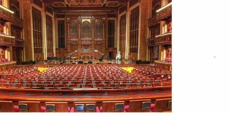 Mascate : visite de la grande mosquée, de l'opéra et du souk