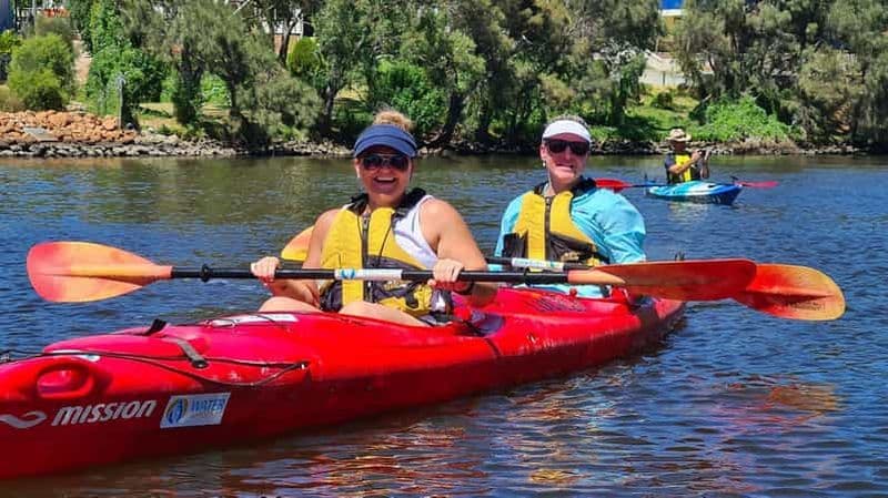 Perth : Swan River Kayak, Wine & Dine Experience (en anglais)