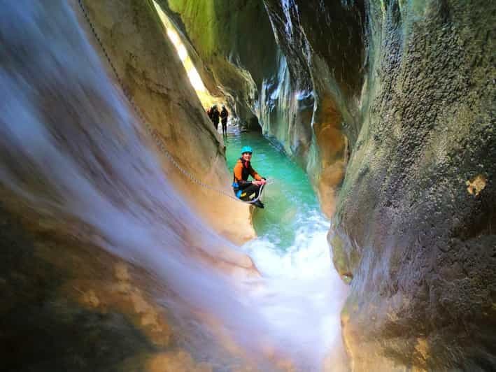 Canyoning sur la rivière Skurda - Aventure extrême dans la ville de Kotor